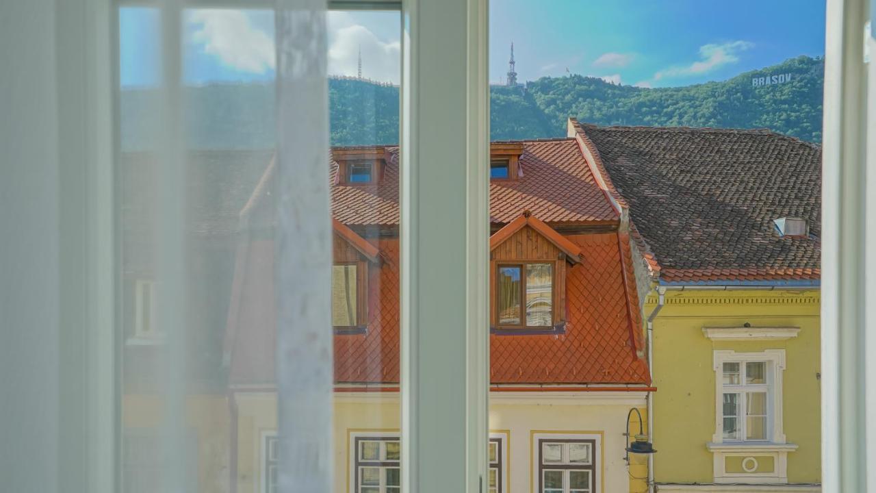 Zoom Rooms Braşov Esterno foto